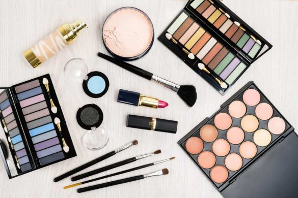 10 Makeup Essentials Every Woman Should Own