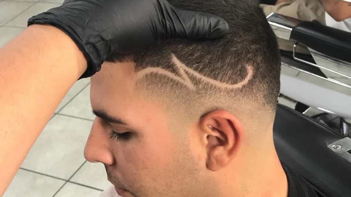 Lightning Bolt Design In Hair – About, Method Of Maintain, Lightening Techniques, And More